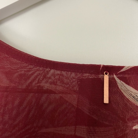 Misa Los Angeles Veronique Floral Short-sleeve Midi Dress Red Floral Size - Picture 6 of 11